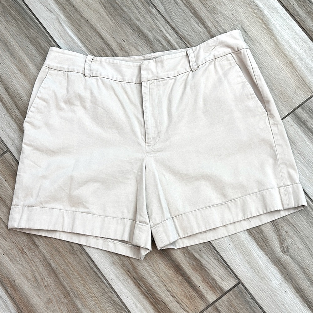 Ralph Lauren khaki shorts size 16